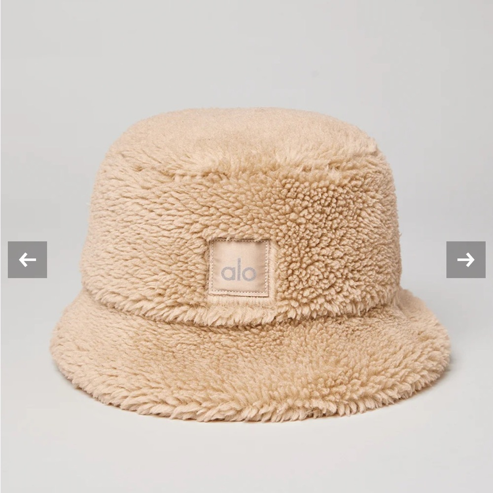 NWT Alo Sherpa Bucket Hat in Camel - Picture 2 of 4
